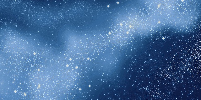 一张圆脸和一个咧嘴笑的牙齿。拉布戴着圆形潜水护目镜，携带一个迷你氧气瓶，周围是水母和珊瑚。